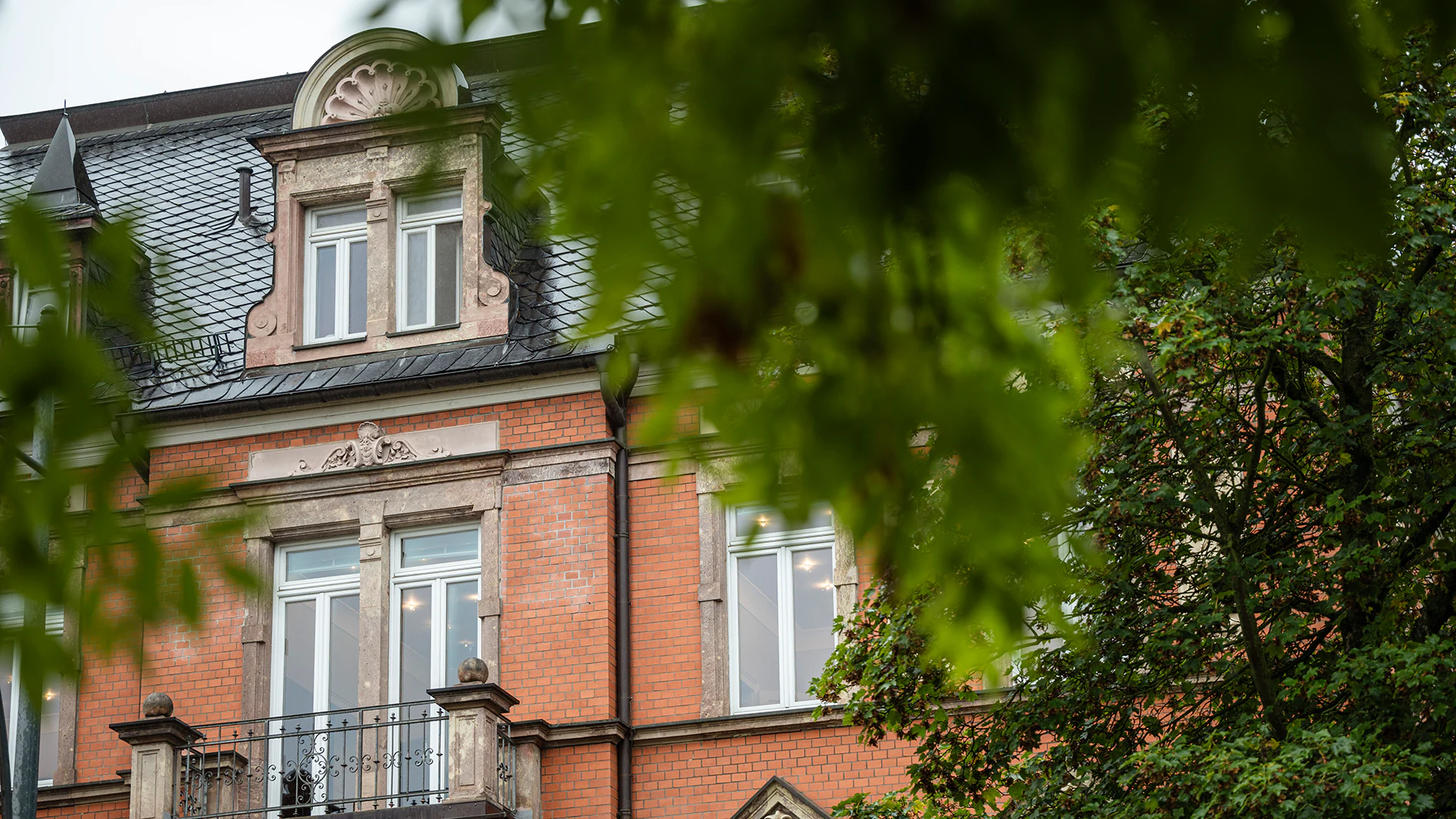 Adlatus Aktiengesellschaft Gebäude Sitz Chemnitz Header