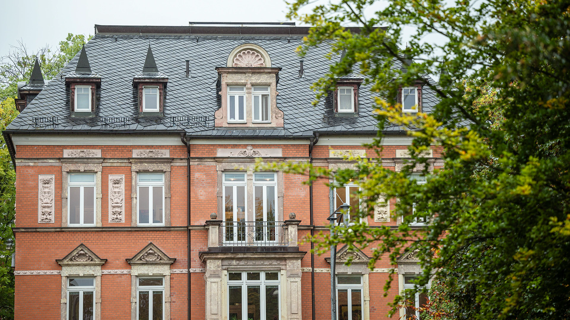 Adlatus Aktiengesellschaft Gebäude Sitz Chemnitz